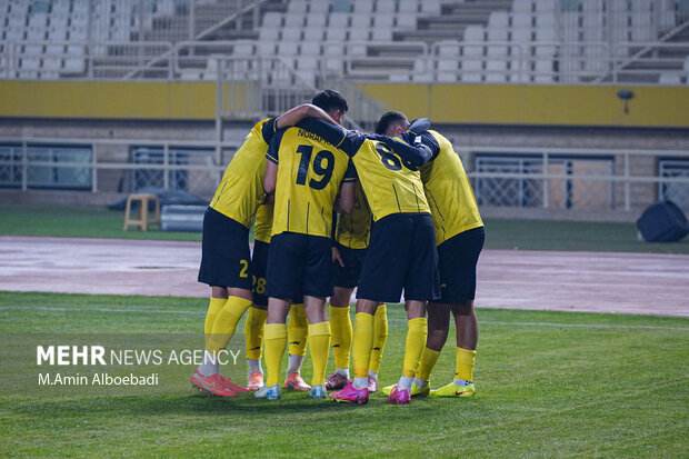 سپاهان منتظر لغزش سرخابی‌ها/ فولاد به دنبال خروج از منطقه سقوط