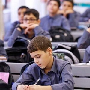 جذب ۱۴۳ دانش آموز بازمانده از تحصیل در میناب