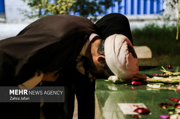 تشییع دو شهید گمنام در دانشگاه فرهنگیان پردیس فاطمه الزهرا بندعباس