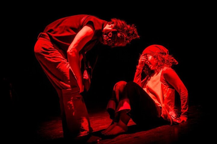 گذر از بازیگری به سوی اجراگری؛ خاطراتی که زمان و مکان را دگرگون می‌کند