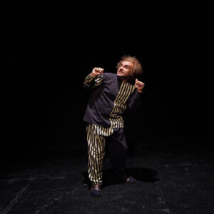 مخاطب می‌تواند همراه بازیگر خیال‌پردازی کند؛ روایتی از تنهایی و طغیان