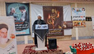 مادران و همسران شهدا وارثان راستین  مکتب ایثار هستند