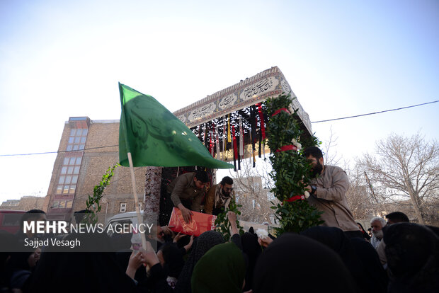 تشییع شهید گمنام در همدان