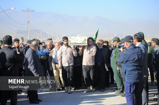 تجلی ارادت؛ تشییع باشکوه پیکر شهید گمنام در آغوش مردم شاهرود