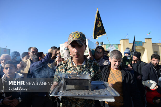 تشییع شهید گمنام در همدان