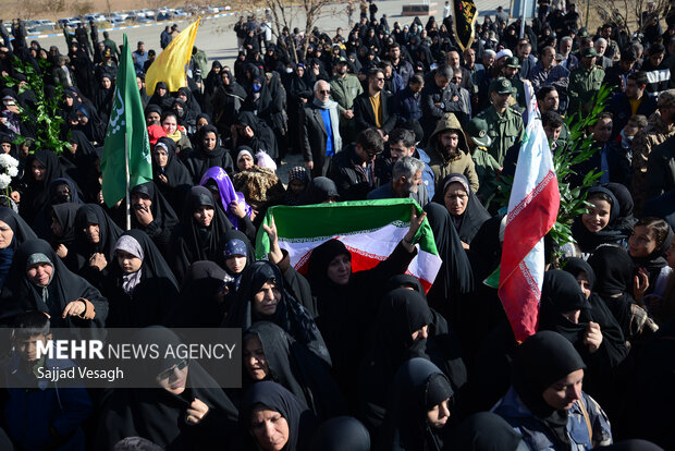 تشییع شهید گمنام در همدان