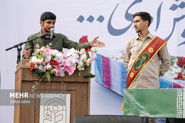 تشییع و تدفین شهید گمنام در دانشگاه فرهنگیان پردیس شهید بهشتی بندرعباس