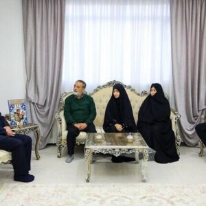 مخبر: خون شهدای جنگ ۱۲ روزه این مرز و بوم را بیمه کرد