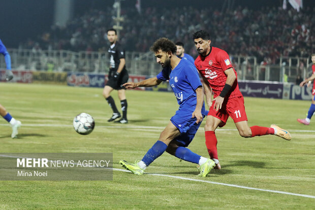 لیگ برتر فوتبال - تراکتور و استقلال خوزستان