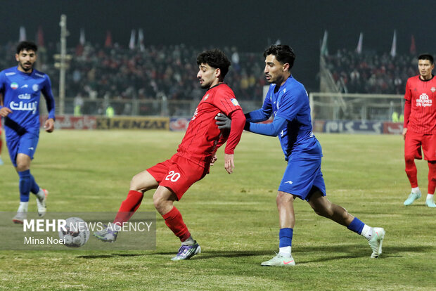 لیگ برتر فوتبال - تراکتور و استقلال خوزستان