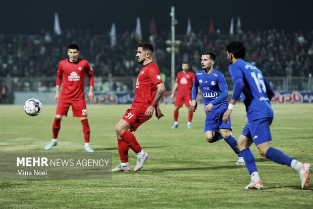 لیگ برتر فوتبال - تراکتور و استقلال خوزستان