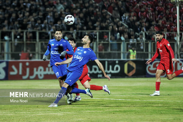 لیگ برتر فوتبال - تراکتور و استقلال خوزستان