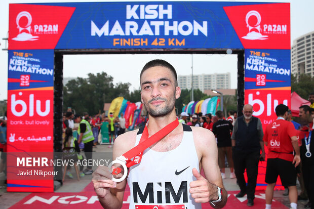 مسابقه دوی ماراتن پنج هزار نفری کیش