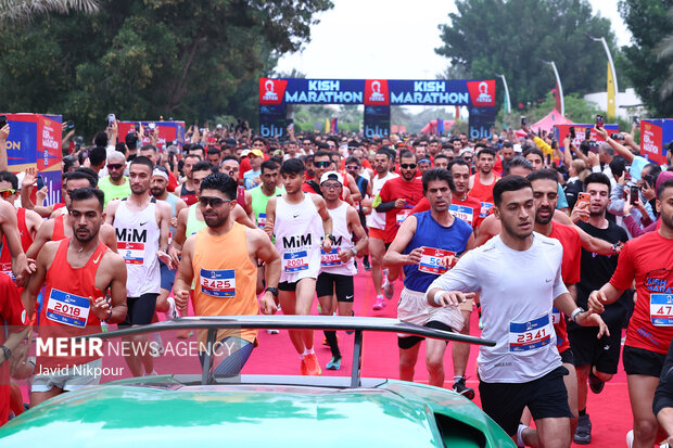 مسابقه دوی ماراتن پنج هزار نفری کیش
