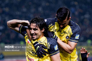 لیگ برتر فوتبال – سپاهان و فجر سپاسی