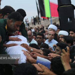 تشییع و خاکسپاری پیکر مطهر شهید گمنام در روستای پالور سیریک