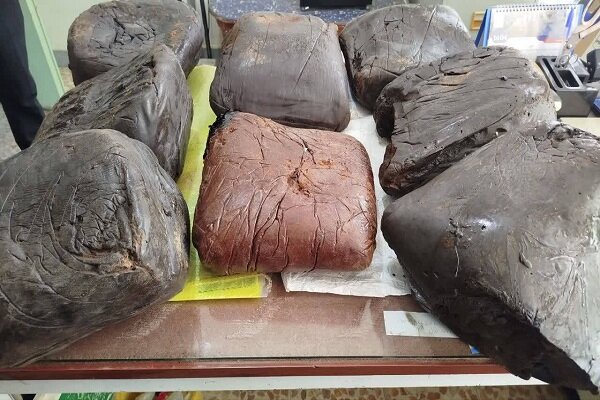 ۸۷ کیلوگرم تریاک از تریلی در کاشان کشف شد