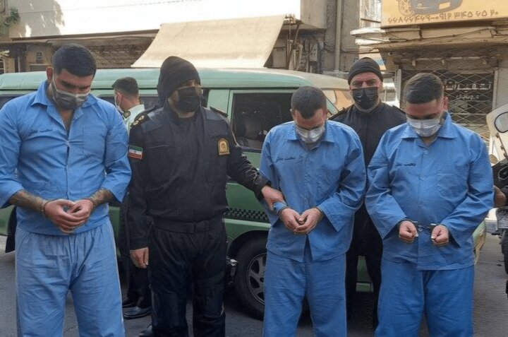 زاهد: ۵ نفر از اراذل و اوباش مسلح در آذرشهر بازداشت شدند