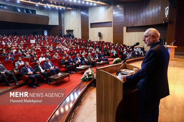 مراسم بزرگداشت روز دانشجو در دانشگاه فردوسی مشهد با حضور رئیس مجلس