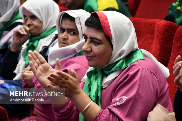 جشن لبخند در بیرجند