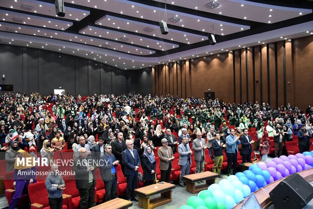 جشن لبخند در بیرجند