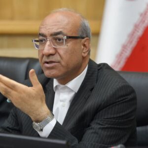 استاندار کرمانشاه: مبارزه با قاچاق نیازمند کار تیمی است