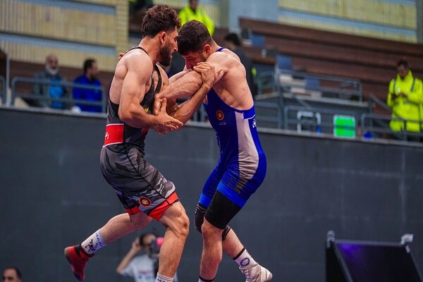 چرخه انتخابی کشتی گیران فرنگی را بیانگیزه میکند/ جام تختی دیده نشد