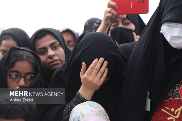 تدفین شهید گمنام درپارسیان