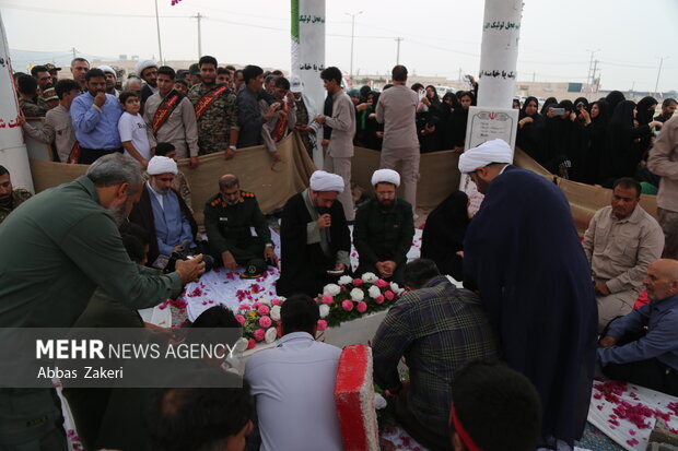 تدفین شهید گمنام درپارسیان