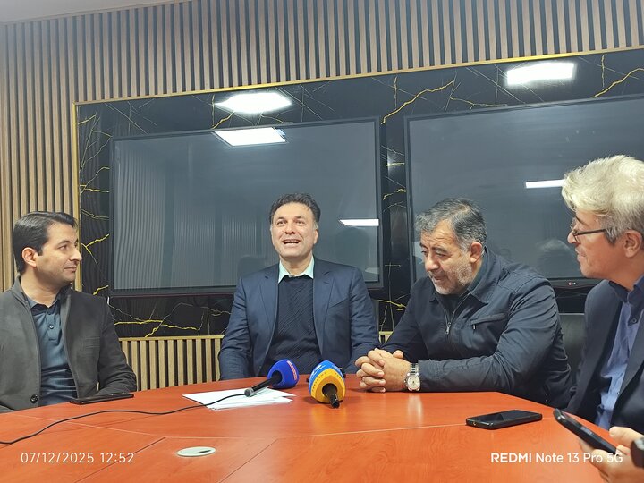 مظفری زاده: وضعیت موجود چمن یادگار امام (ره) تبریز خوب است