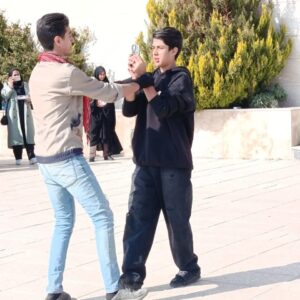 روایت ایستادگی مردم با اجرای نمایش خیابانی «در حوالی تجریش»