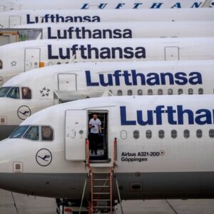 «لوفت‌هانزا» انتقال تجهیزات و قطعات نظامی به اراضی اشغالی را متوقف کرد