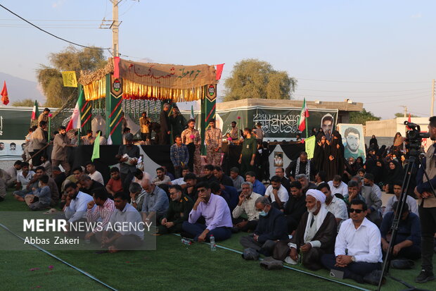 تشییع و خاکسپاری پیکر مطهر شهید گمنام در روستای گرده صفر باقری بندرعباس