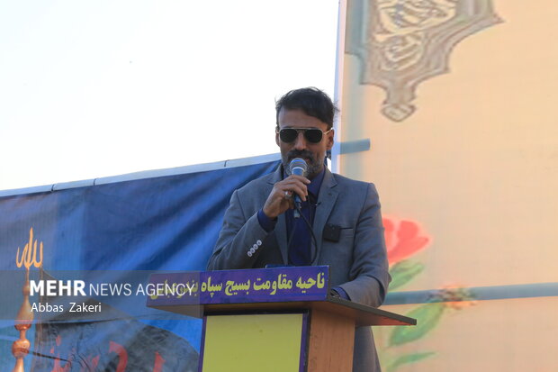 تشییع و خاکسپاری پیکر مطهر شهید گمنام در روستای گرده صفر باقری بندرعباس