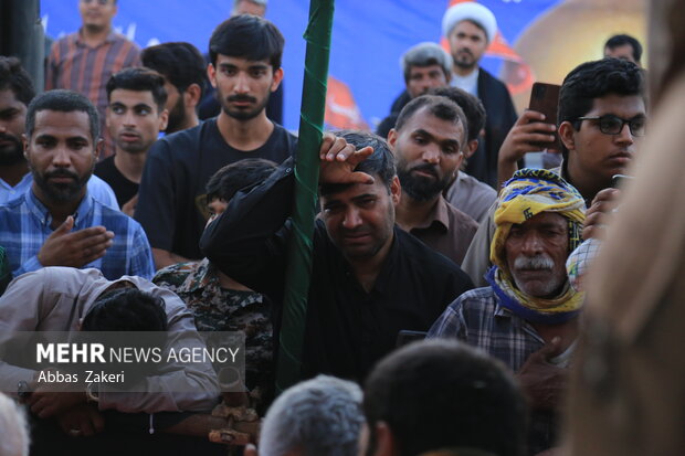 تشییع و خاکسپاری پیکر مطهر شهید گمنام در روستای گرده صفر باقری بندرعباس