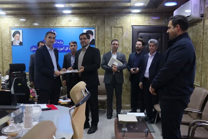 رئیس جدید اداره انجمن اولیاومربیان لرستان معرفی شد