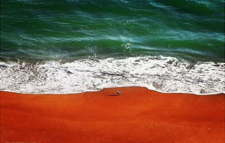 جلوه‌ای زیبا از باران در جزیره هرمز