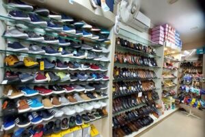 مرکز خرید کیف و کفش ورزشی در تهران کجاست؟