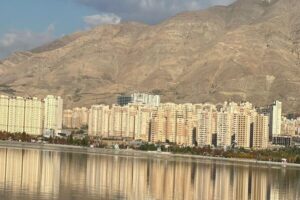 کشف زیبایی‌های منطقه ۲۲ تهران؛ نگاهی عمیق به دریاچه چیتگر 
