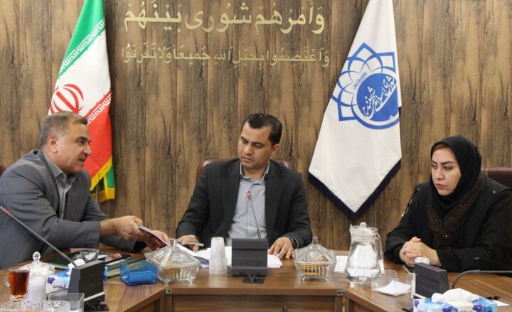 زندی: رعایت عدالت معیشتی در شهرداری ضرورتی انکارناپذیر است