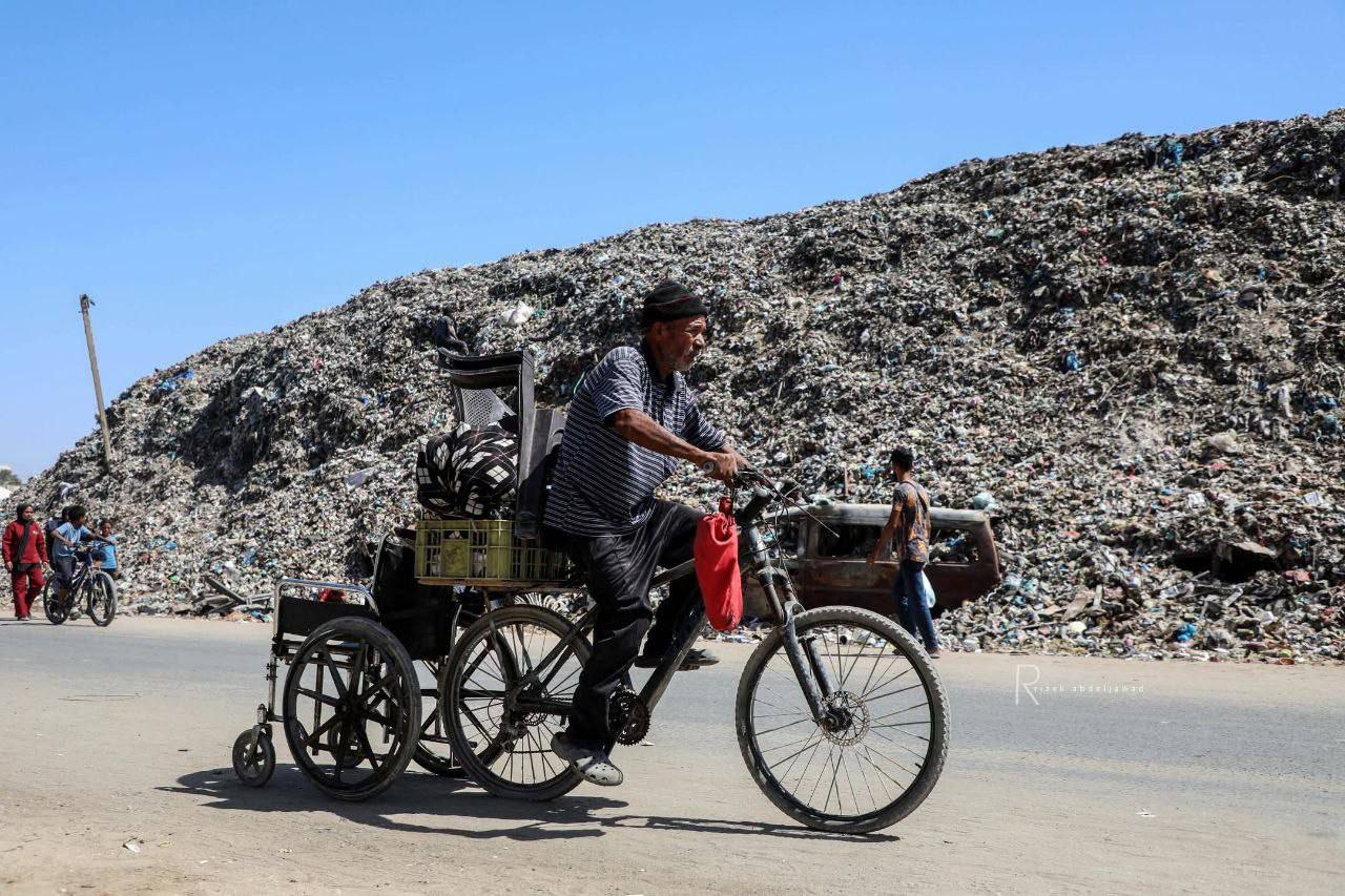 فاجعه زیستمحیطی در غزه و انباشت حجم عظیمی از زباله+ تصاویر