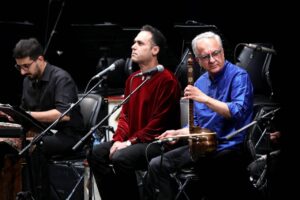 ارکستر موسیقی ملی به صحنه رفت؛ اجرای آثار یک استاد!