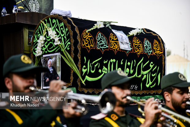 تشییع و خاکسپاری  پیکر مطهر آیت‌الله عبداللهی در اصفهان