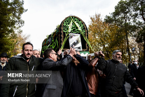 تشییع و خاکسپاری  پیکر مطهر آیت‌الله عبداللهی در اصفهان