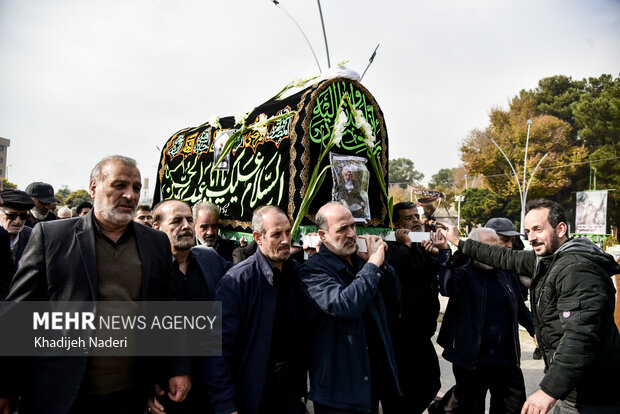 تشییع و خاکسپاری  پیکر مطهر آیت‌الله عبداللهی در اصفهان