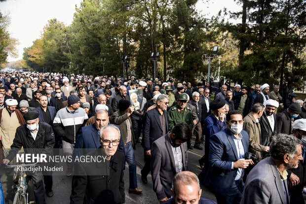 تشییع و خاکسپاری  پیکر مطهر آیت‌الله عبداللهی در اصفهان
