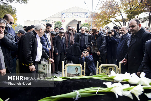 تشییع و خاکسپاری  پیکر مطهر آیت‌الله عبداللهی در اصفهان