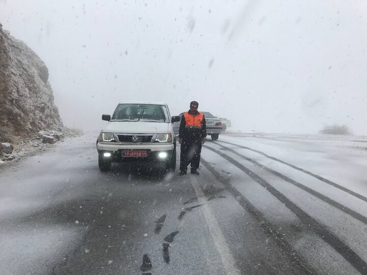مسدود شدن گردنه ته‌ته بر اثر برف و کاهش شدید دید