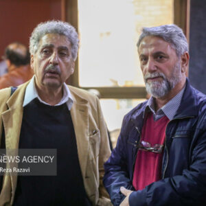 نقاشی که طراح صحنه «پوریای ولی» شد؛ وقتی «نور» امضای بصری هنرمند است