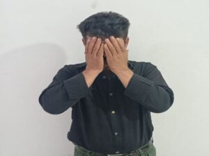 سارق مسلح طلافروشی در پاسارگاد فارس پس از ۱۰ سال دستگیر شد